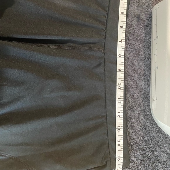 DONATED…Layer 8 workout capris - Picture 7 of 7